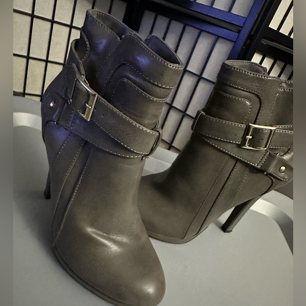 Gray heel booties